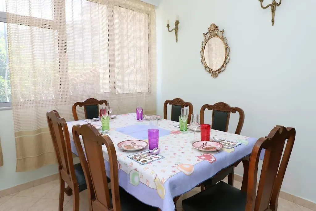Semesterbostad Toni Apartment Berat