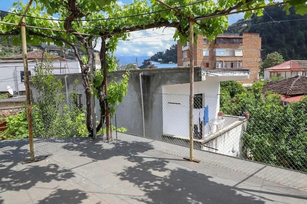Toni Apartment Berat